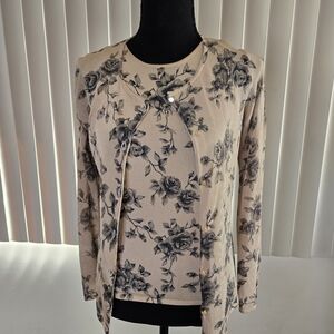 🌹 For Sale: Elegant Oscar de la Renta 2-Piece Rose Set! 🌹